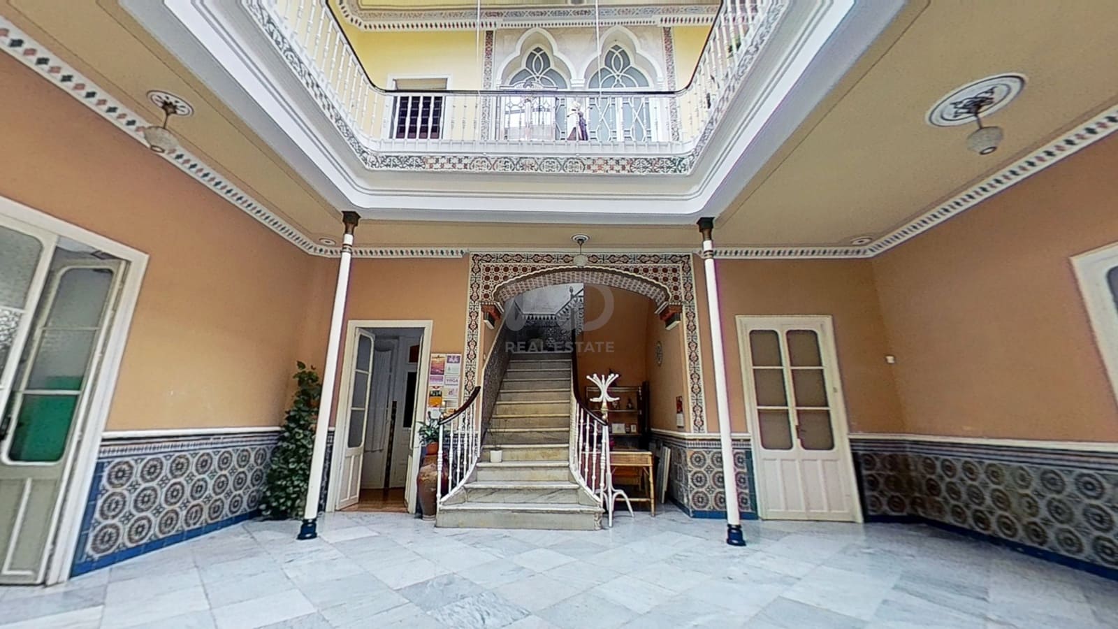18 camera da letto Casa in vendita in Cadice citta con garage - 690.000 € (Rif: 9987489)