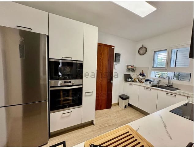 3 quarto Casa em Banda para venda em Puig de'n Valls, Santa Eulalia / Santa Eularia com piscina garagem - 1 055 197 € (Ref: 9987492)