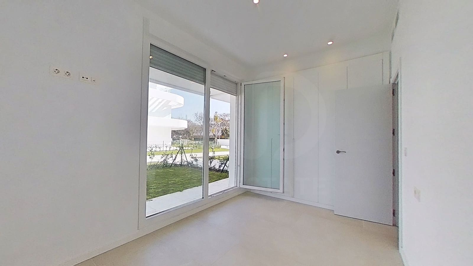 3 Zimmer Apartment zu verkaufen in Cadiz Stadt mit Pool Garage - 695.000 € (Ref: 9987493)