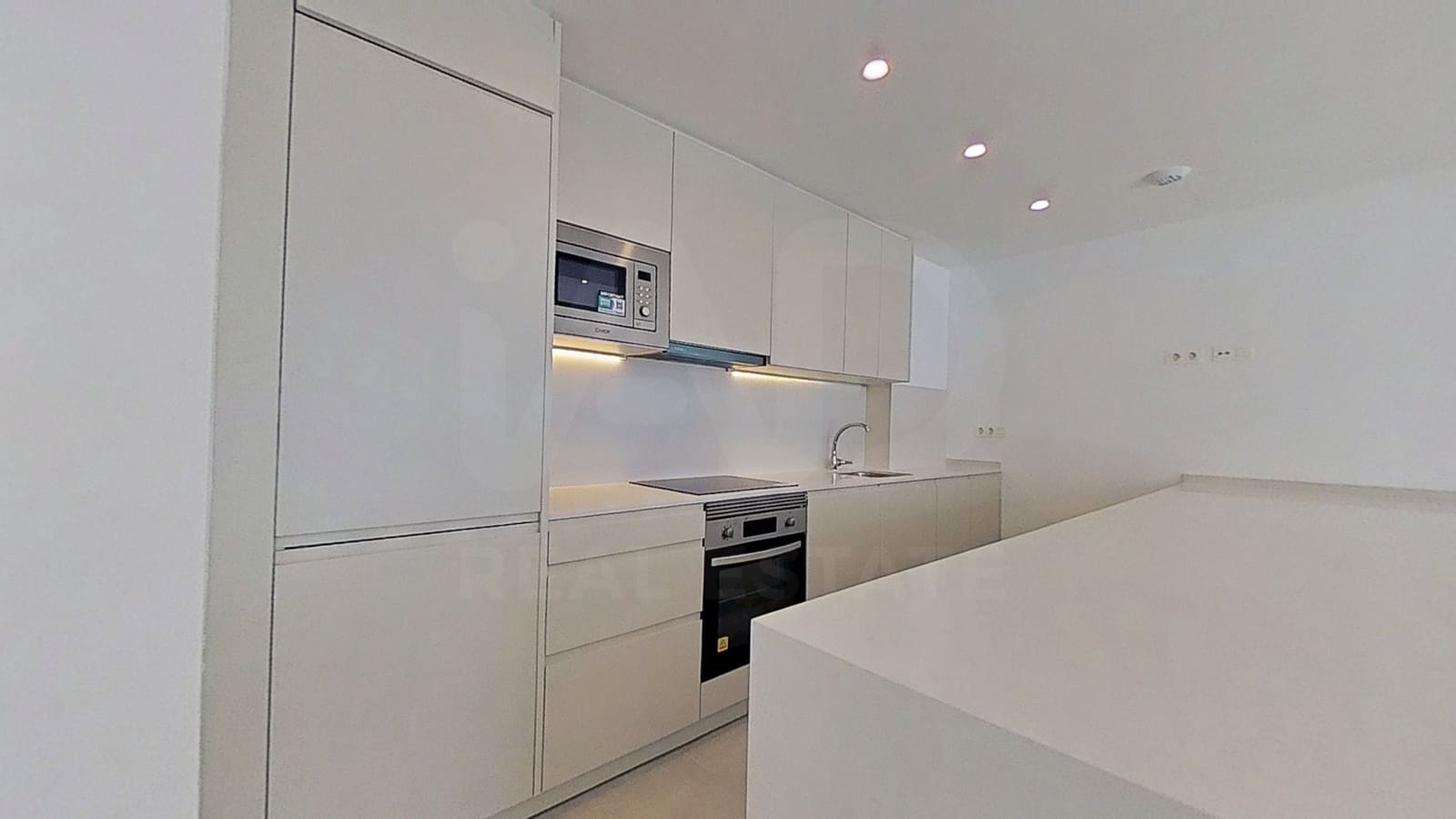 3 Zimmer Apartment zu verkaufen in Cadiz Stadt mit Pool Garage - 695.000 € (Ref: 9987493)
