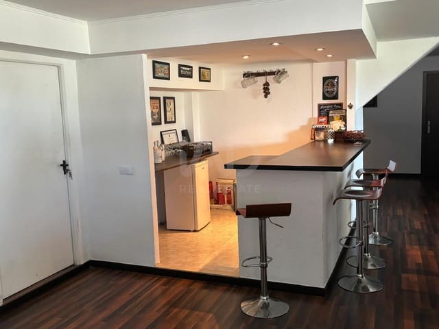 5 soverom Hus til salgs i Barcelona by med svømmebasseng garasje - € 495 000 (Ref: 9987496)