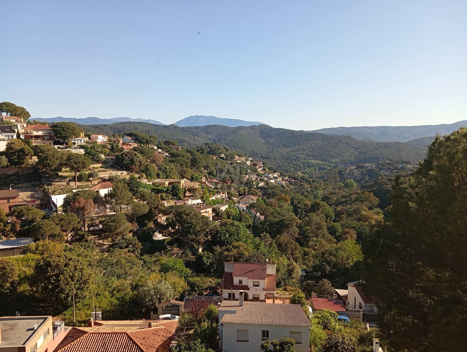 5 soveværelse Byhus til salg i Barcelona by med swimmingpool garage - € 495.000 (Ref: 9987496)