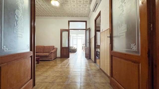 3 soveværelse Byhus til salg i Alicante by - € 140.000 (Ref: 9987497)