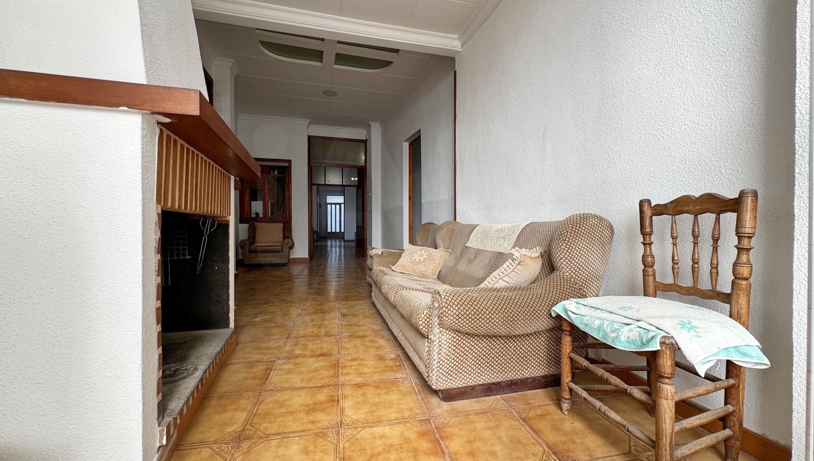 3 soveværelse Byhus til salg i Alicante by - € 140.000 (Ref: 9987497)