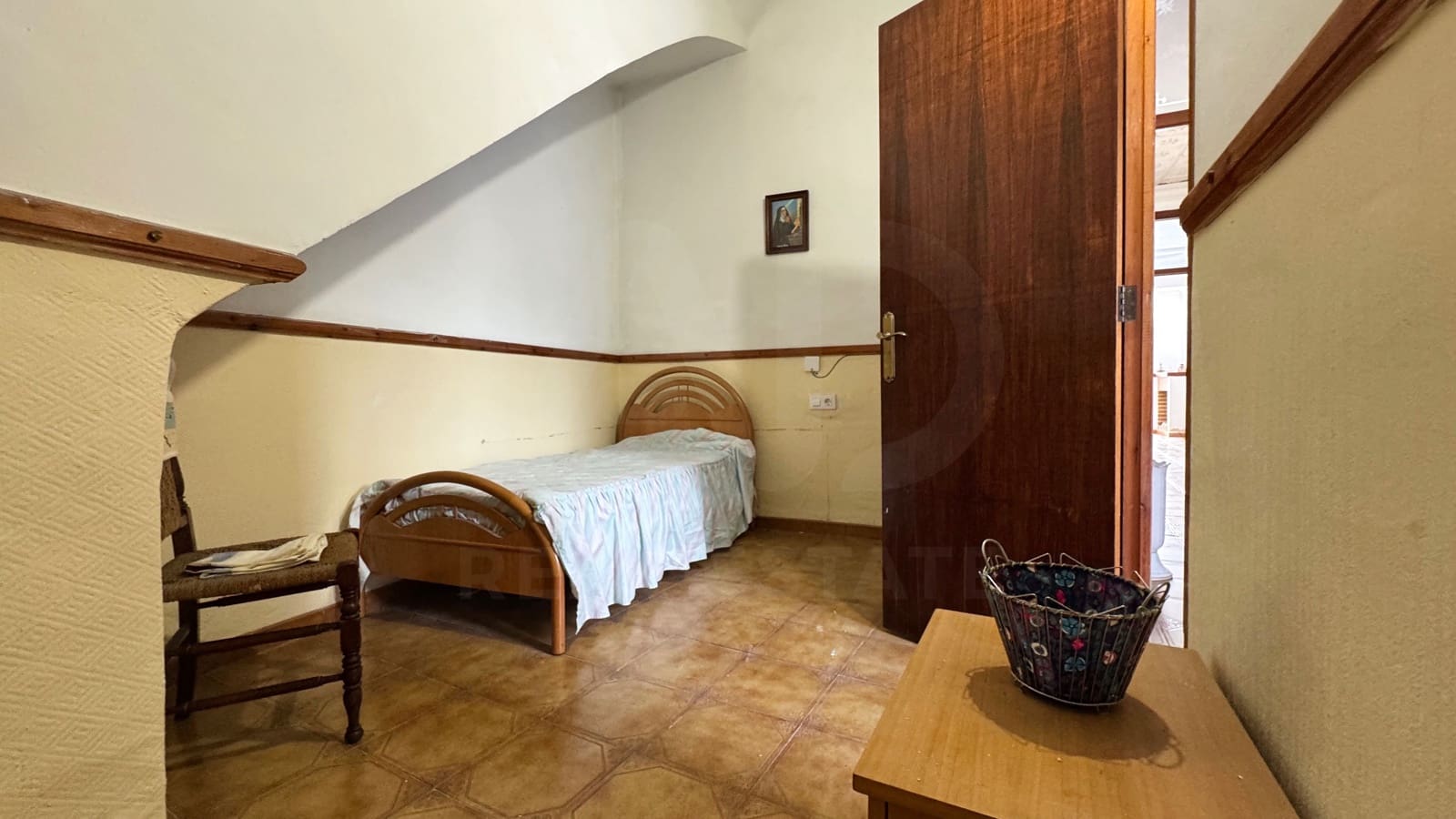3 soveværelse Byhus til salg i Alicante by - € 140.000 (Ref: 9987497)