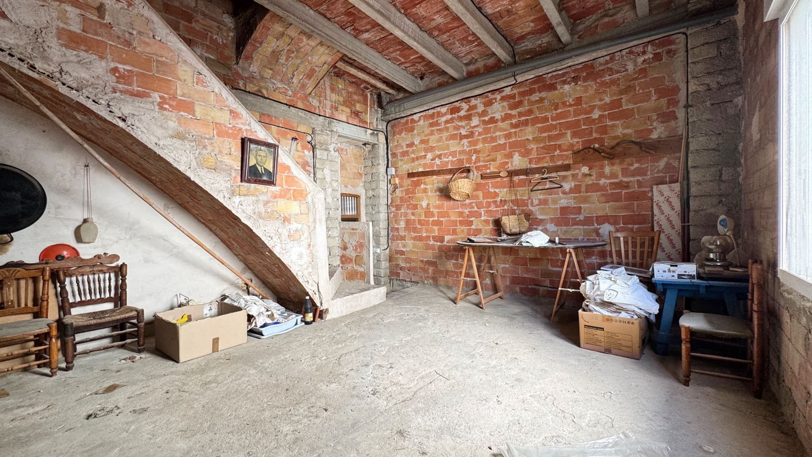 3 soveværelse Byhus til salg i Alicante by - € 140.000 (Ref: 9987497)