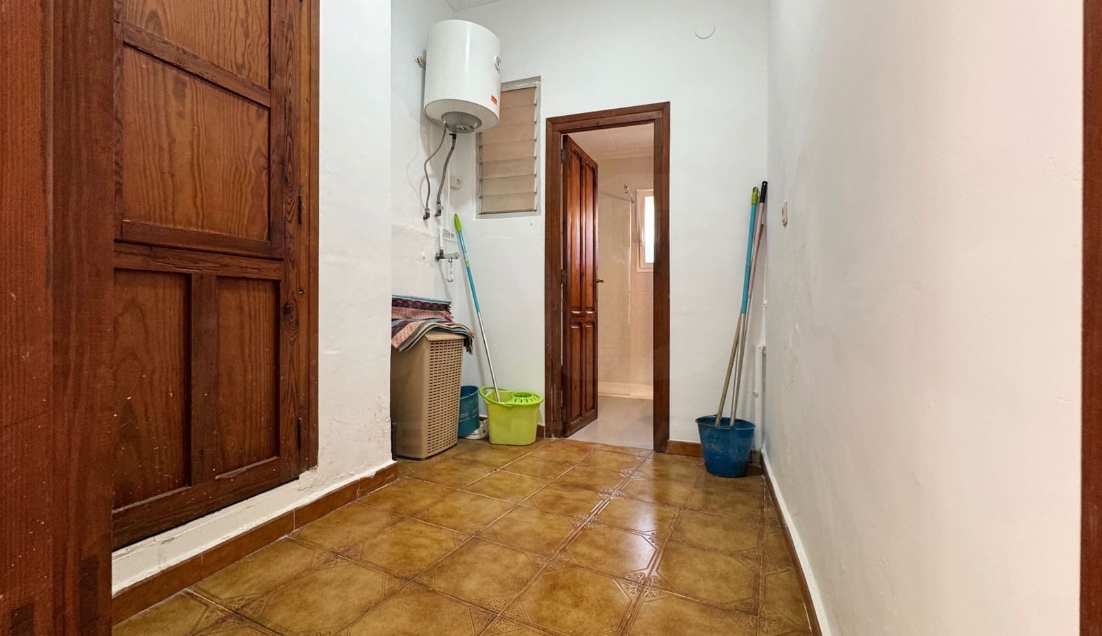 3 soveværelse Byhus til salg i Alicante by - € 140.000 (Ref: 9987497)