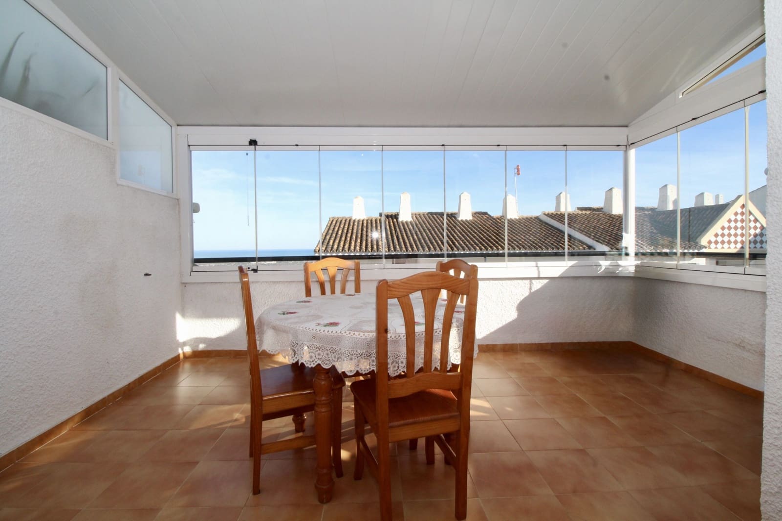 2 slaapkamer Penthouse te koop in Alicante stad - € 157.000 (Ref: 9987500)