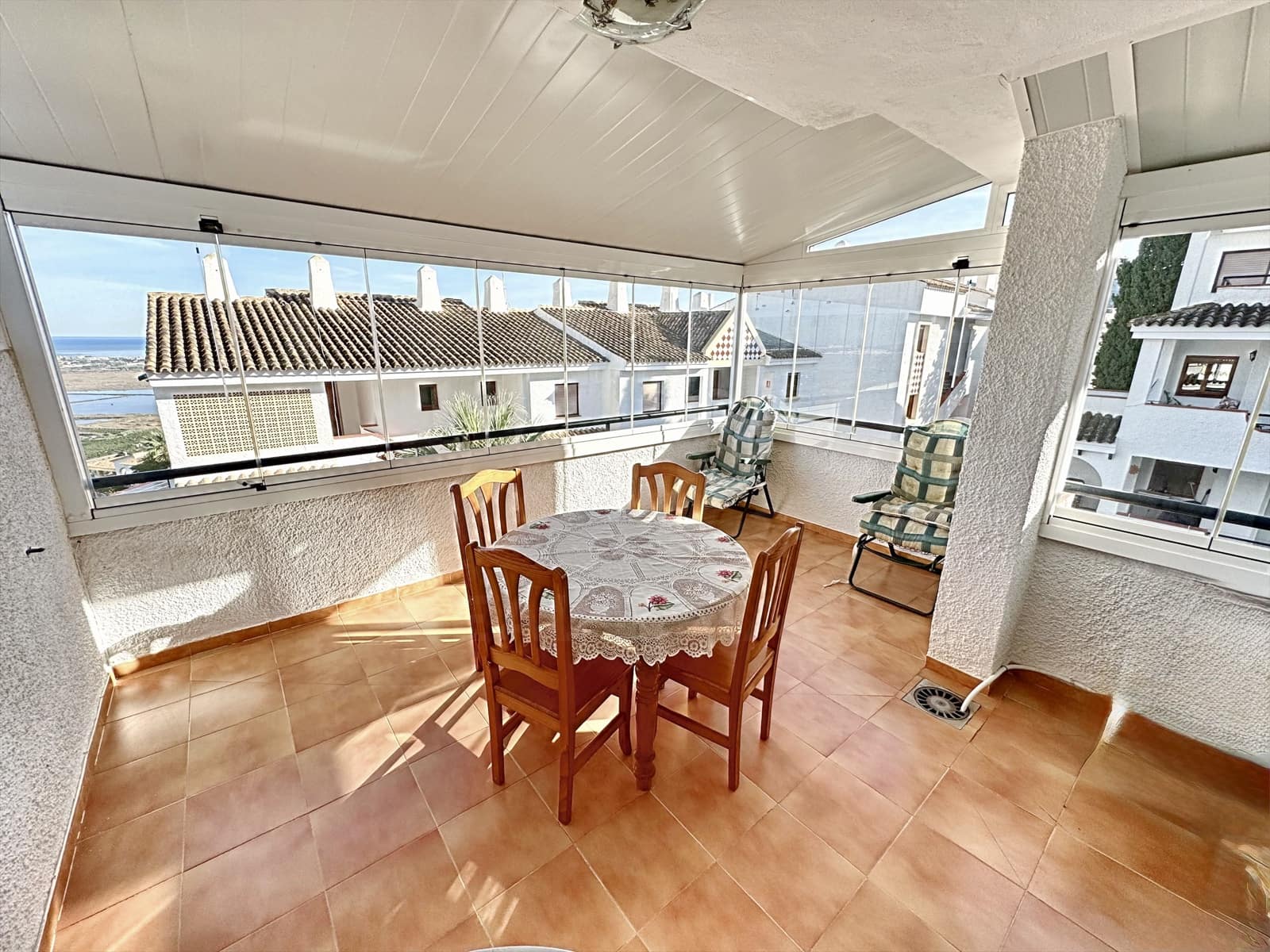 2 slaapkamer Penthouse te koop in Alicante stad - € 157.000 (Ref: 9987500)