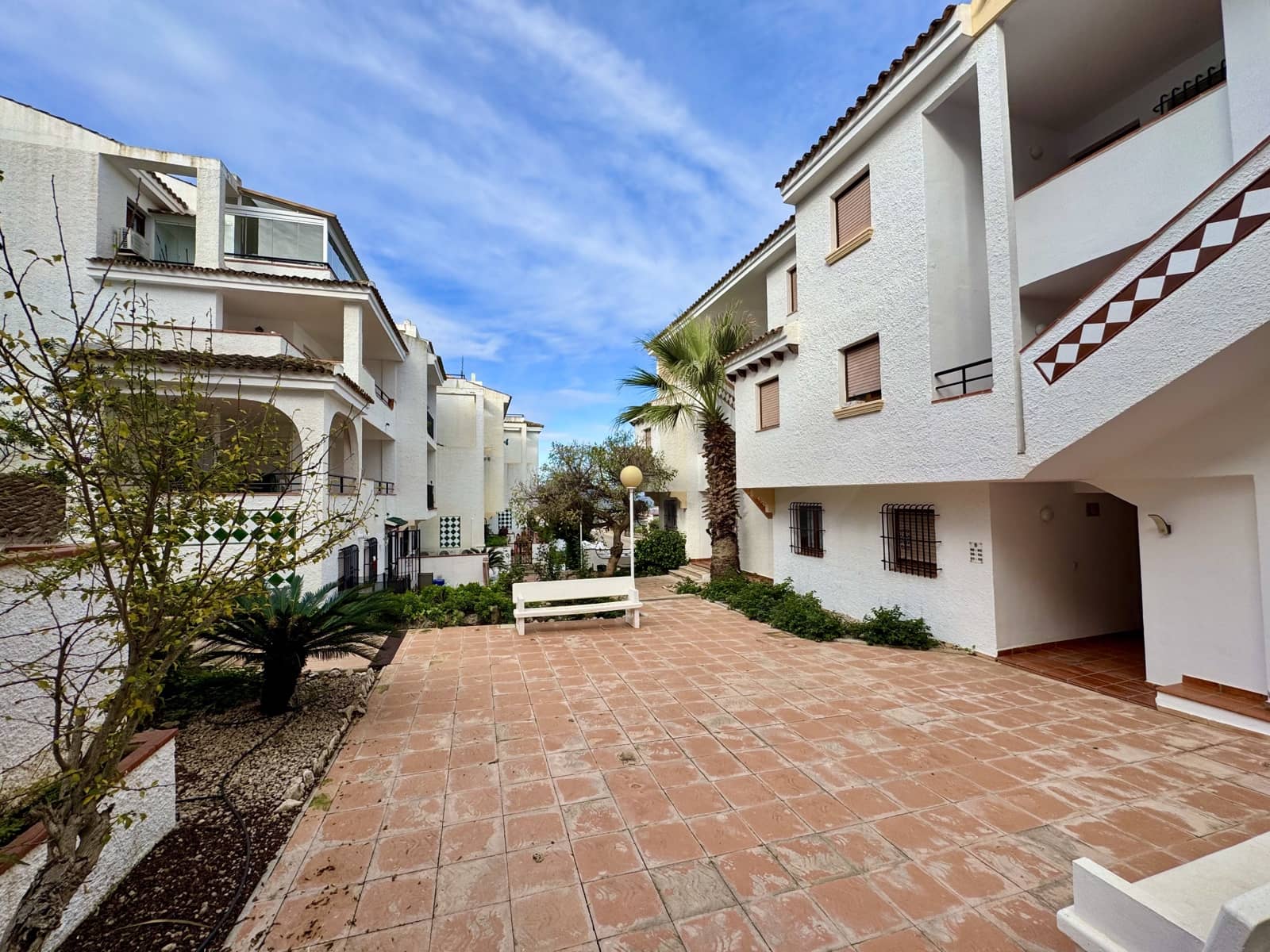 2 slaapkamer Penthouse te koop in Alicante stad - € 157.000 (Ref: 9987500)