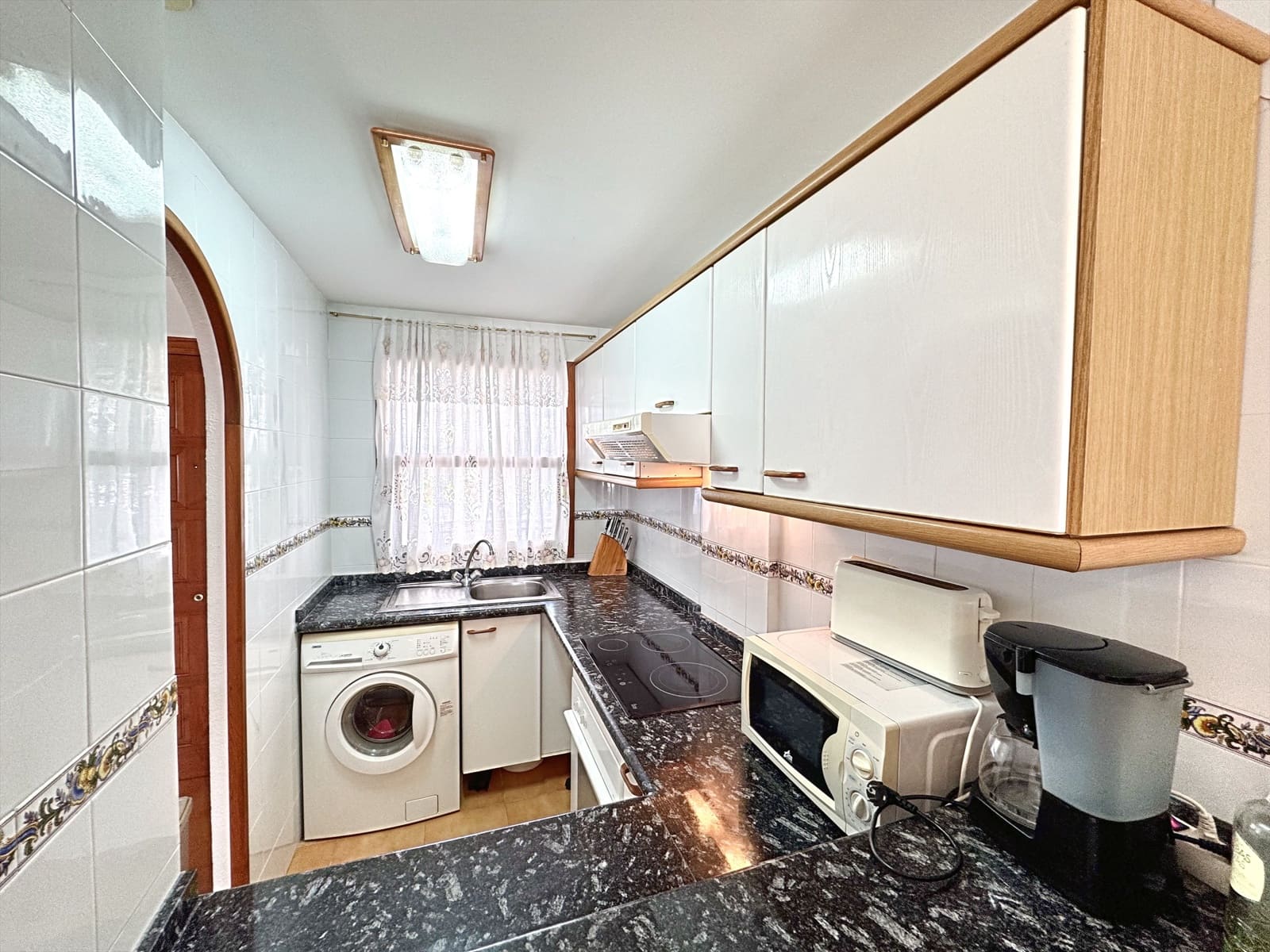2 slaapkamer Penthouse te koop in Alicante stad - € 157.000 (Ref: 9987500)