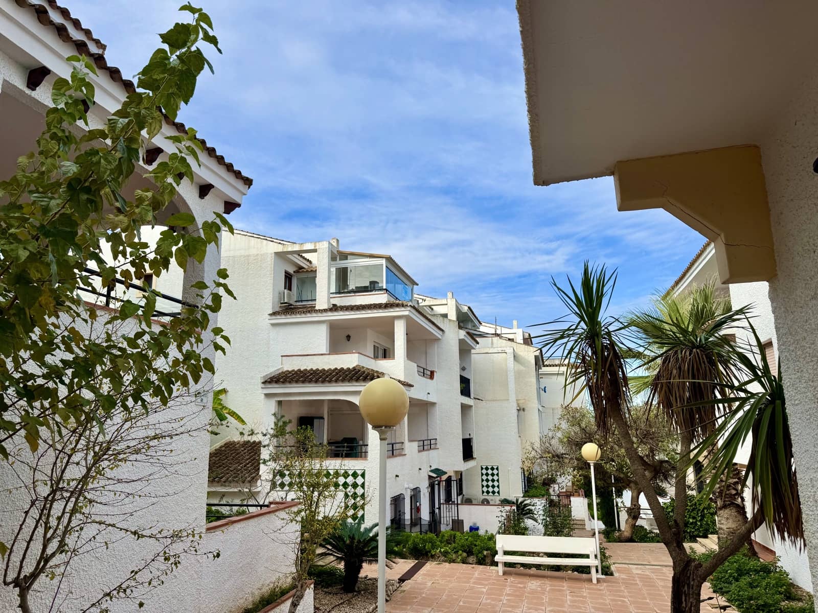 2 slaapkamer Penthouse te koop in Alicante stad - € 157.000 (Ref: 9987500)