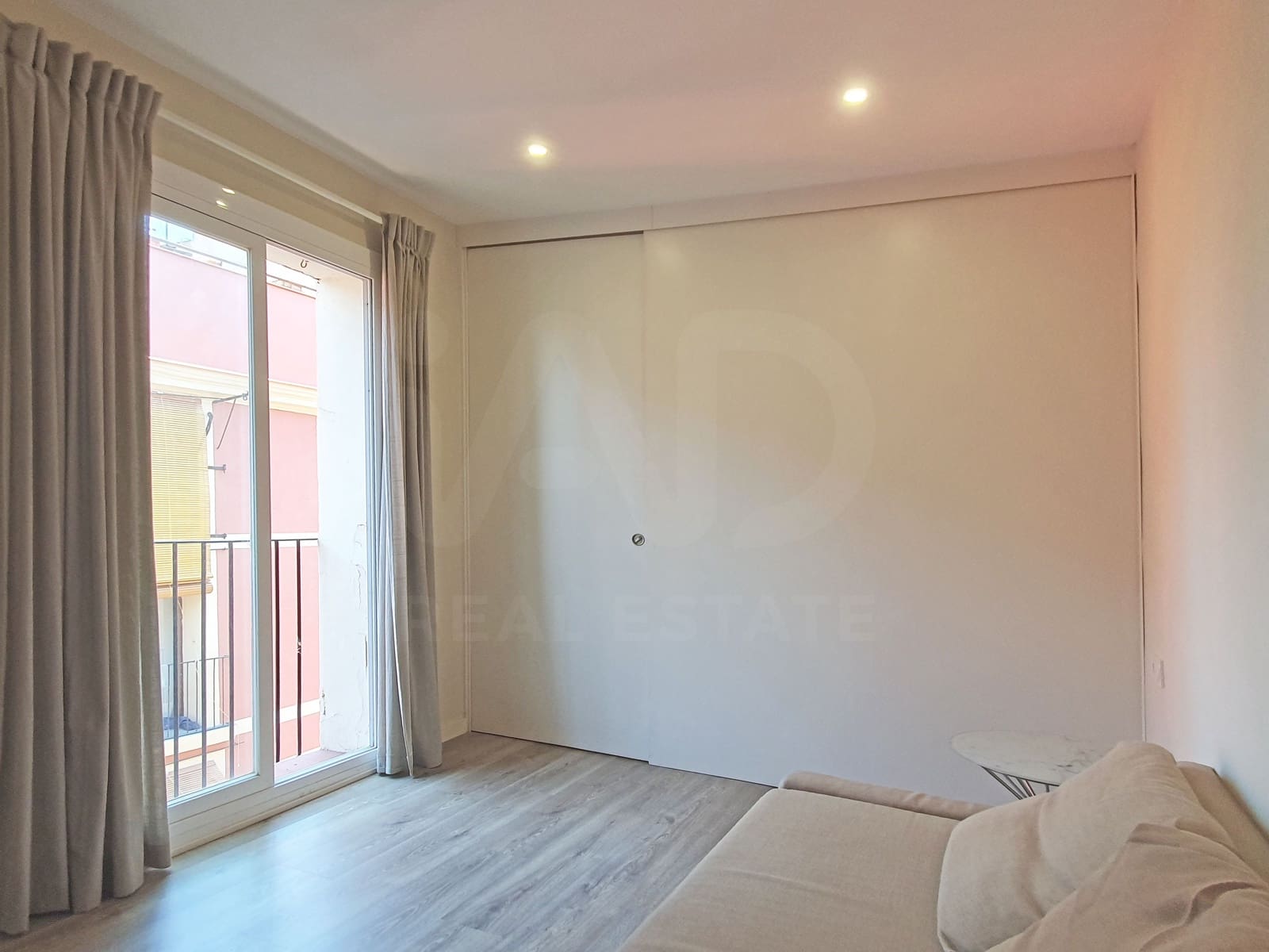 1 soverom Leilighet til salgs i Barcelona by - € 265 000 (Ref: 9987503)