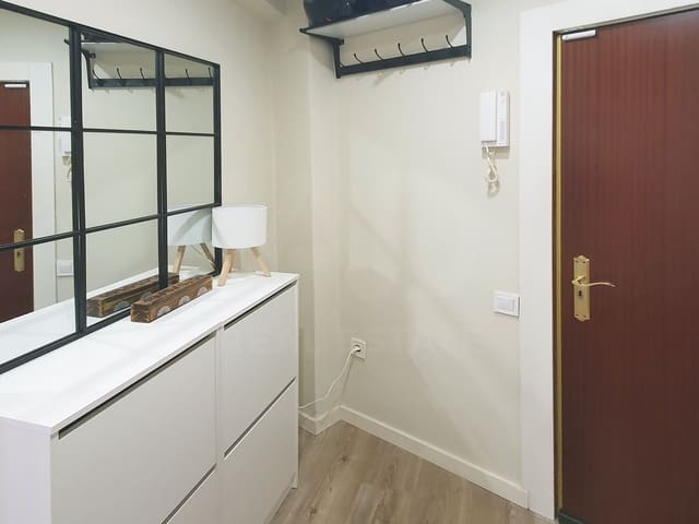 1 soverom Leilighet til salgs i El Raval, Barcelona by - € 265 000 (Ref: 9987503)