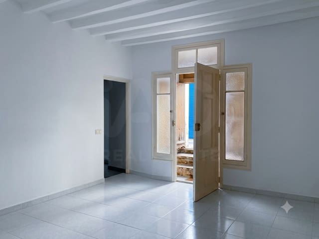 Apartamento de 4 habitaciones en Cubelles en venta - 140.000 € (Ref: 9987510)