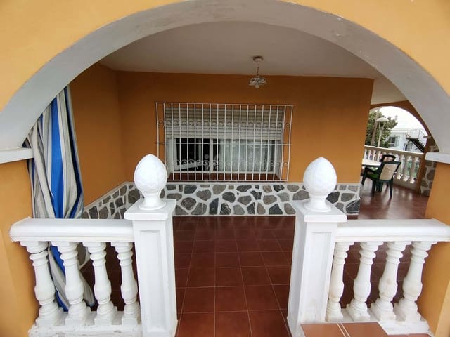 4 bedroom Townhouse for sale in Torre de Benagalbon, Rincón de la Victoria with garage - € 789,000 (Ref: 9987514)