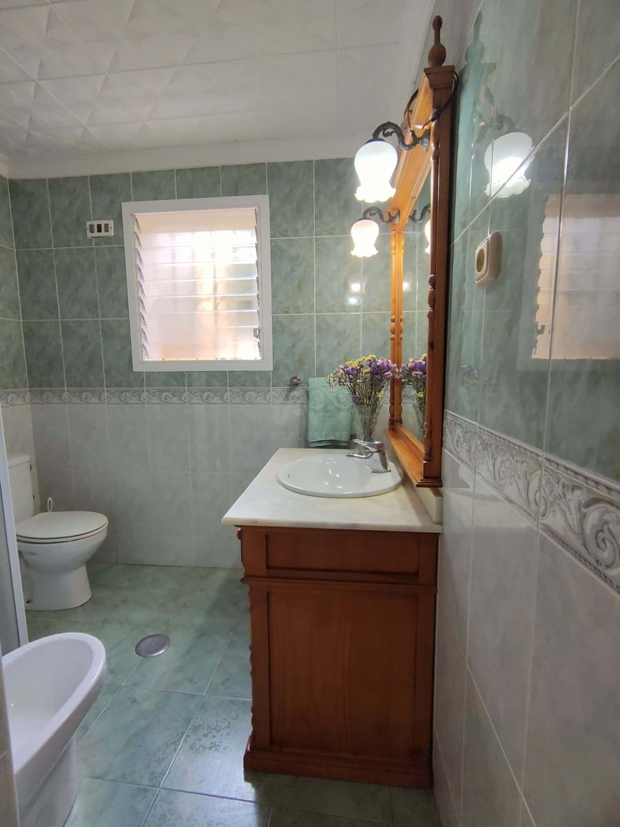 4 bedroom Townhouse for sale in Torre de Benagalbon with garage - € 789,000 (Ref: 9987514)