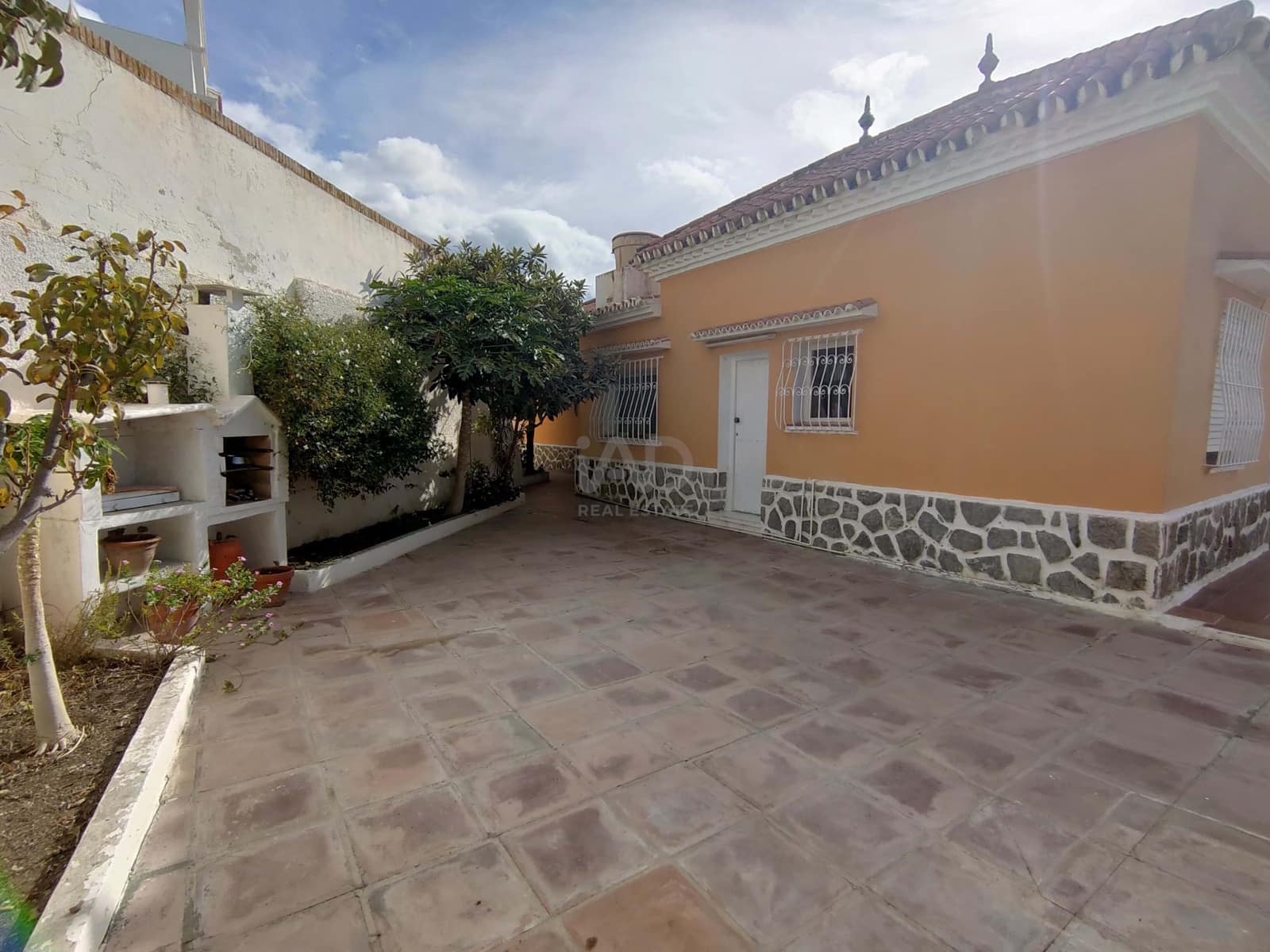 4 bedroom Townhouse for sale in Torre de Benagalbon with garage - € 789,000 (Ref: 9987514)