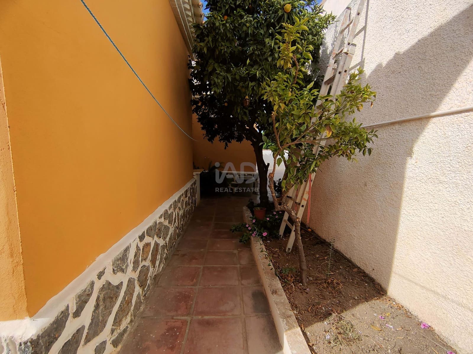 4 bedroom Townhouse for sale in Torre de Benagalbon with garage - € 789,000 (Ref: 9987514)