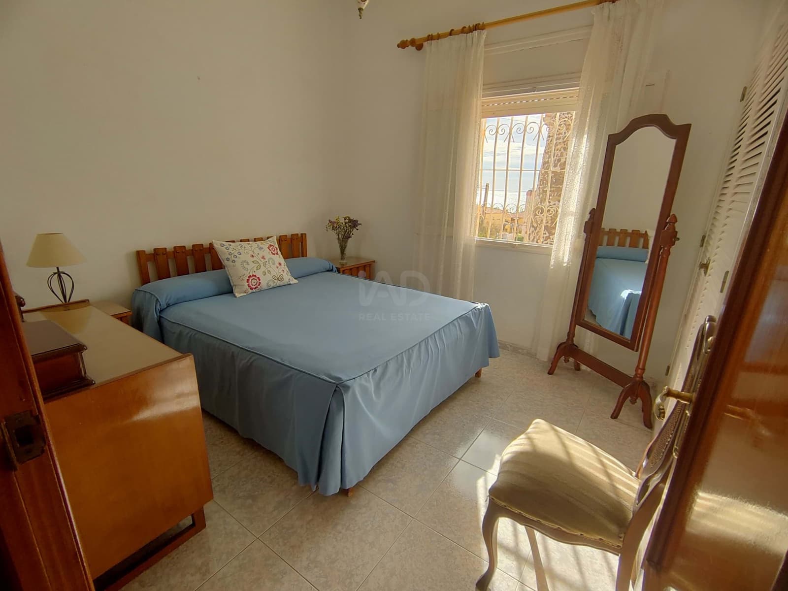 4 bedroom Townhouse for sale in Torre de Benagalbon with garage - € 789,000 (Ref: 9987514)