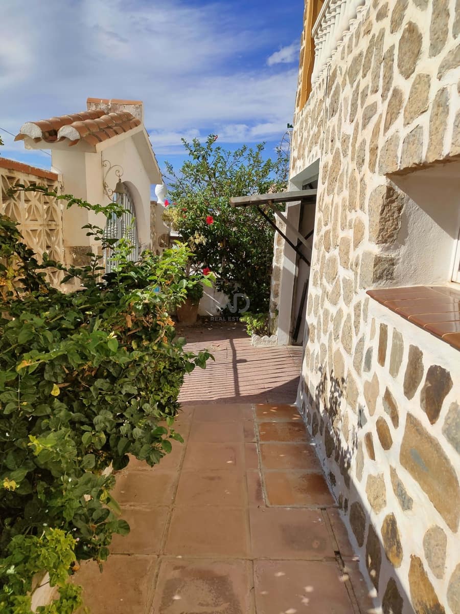 4 bedroom Townhouse for sale in Torre de Benagalbon with garage - € 789,000 (Ref: 9987514)