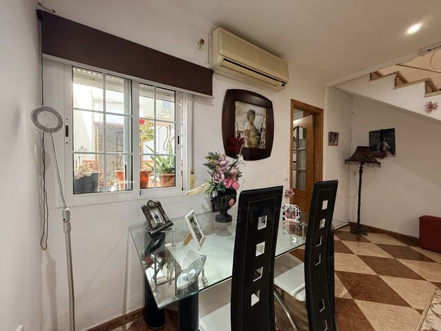 5 soverom Rekkehus til salgs i Huelva by - € 269 000 (Ref: 9987516)