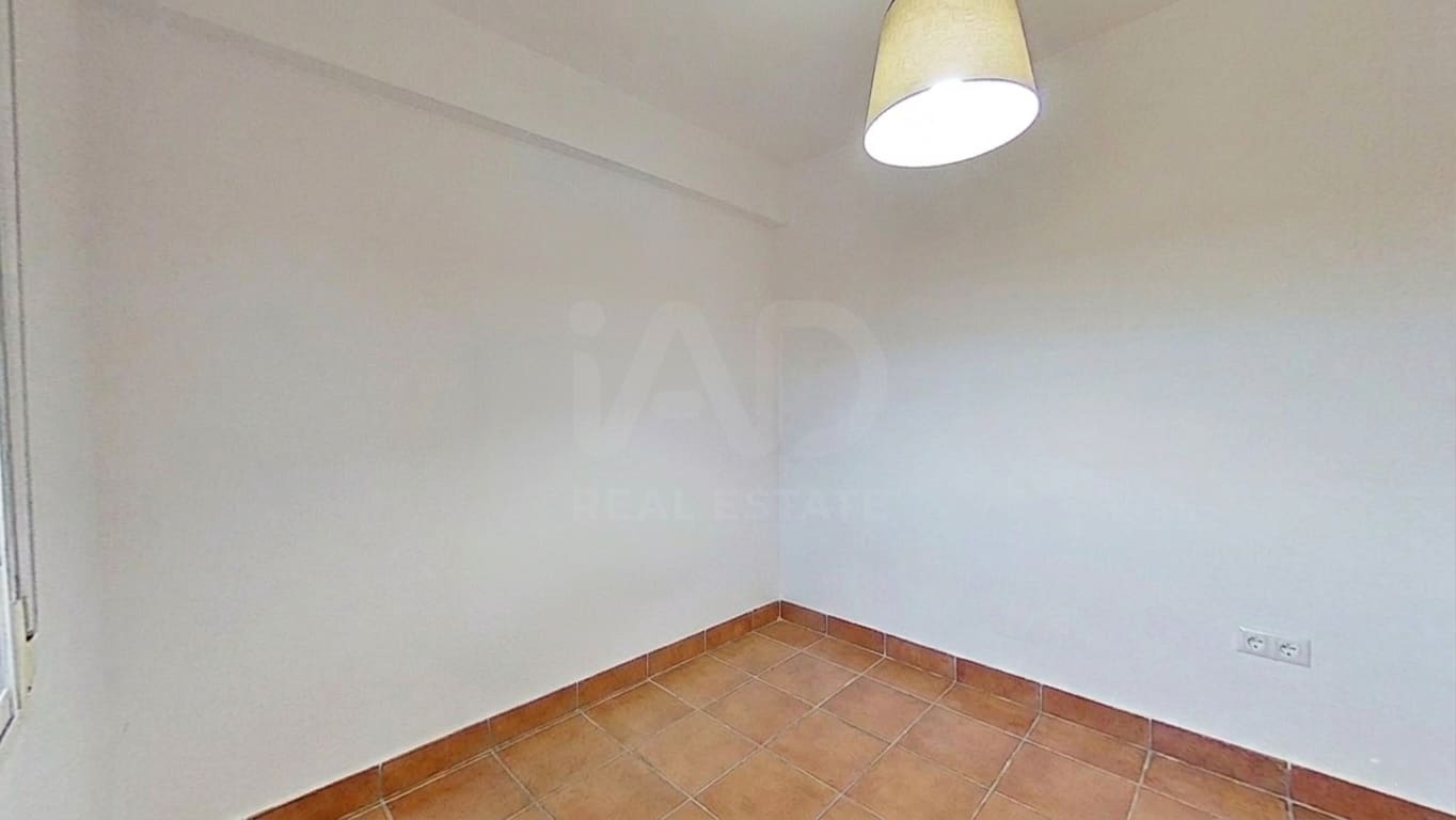 4 Zimmer Haus zu verkaufen in Cadiz Stadt mit Garage - 180.000 € (Ref: 9987517)