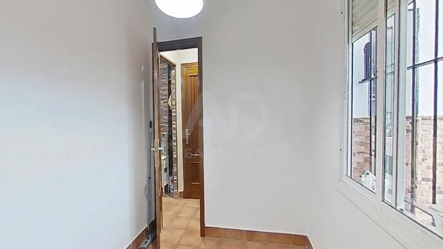 4 soverom Hus til salgs i Cádiz by med garasje - € 180 000 (Ref: 9987517)