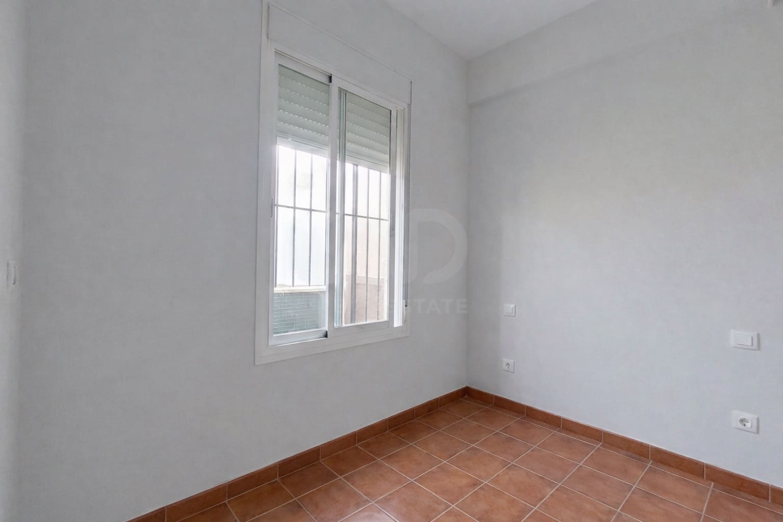 4 Zimmer Haus zu verkaufen in Cadiz Stadt mit Garage - 180.000 € (Ref: 9987517)