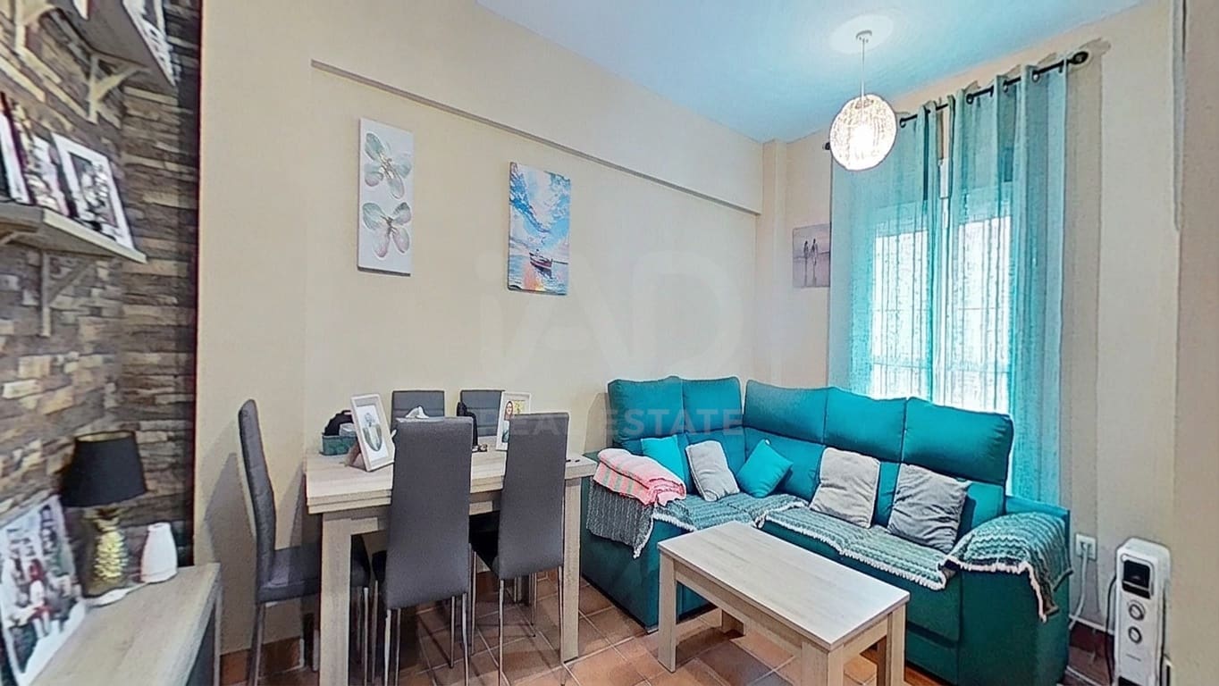 4 Zimmer Haus zu verkaufen in Cadiz Stadt mit Garage - 180.000 € (Ref: 9987517)