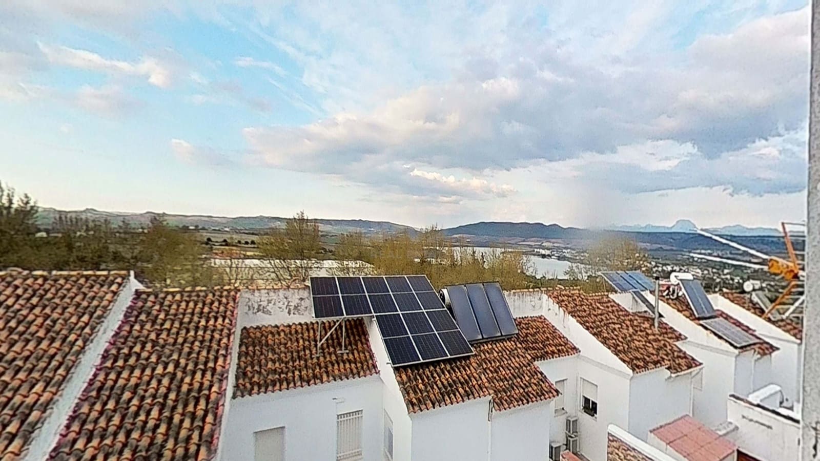 4 Zimmer Haus zu verkaufen in Cadiz Stadt mit Garage - 180.000 € (Ref: 9987517)