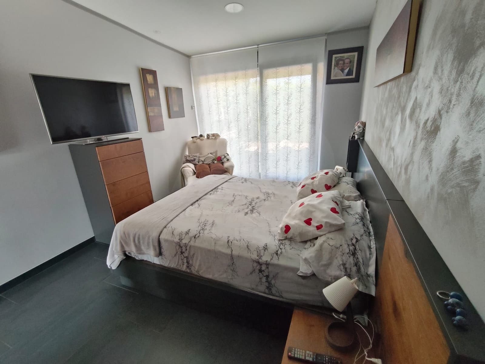 4 bedroom Townhouse for sale in Palencia city with pool garage - € 680,000 (Ref: 9987518)