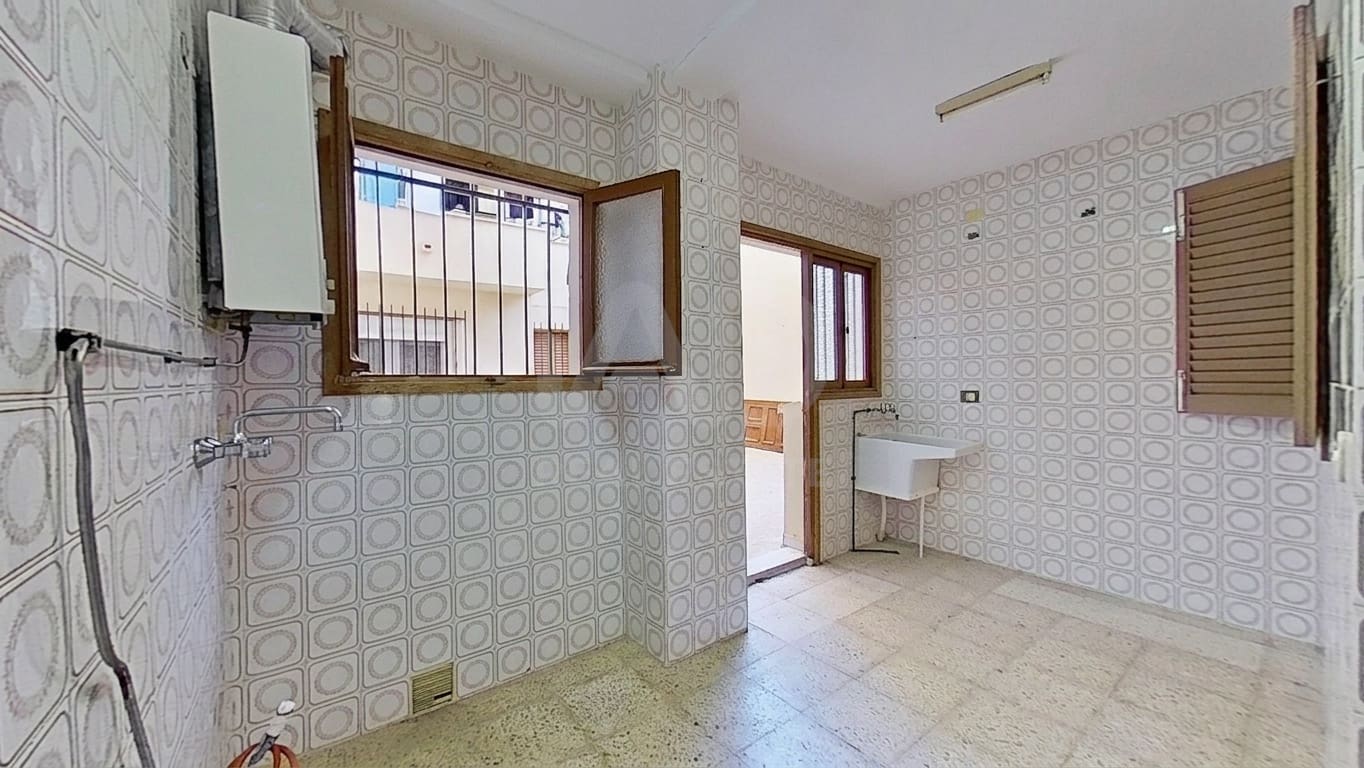 3 soverom Leilighet til salgs i Cadiz by - € 180 000 (Ref: 9987523)