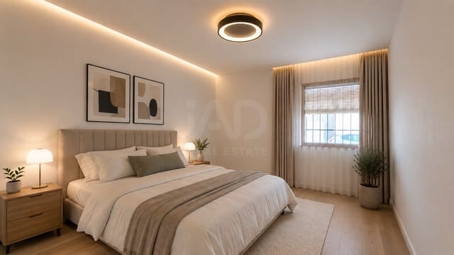 3 bedroom Apartment for sale in Sanlúcar de Barrameda - € 180,000 (Ref: 9987523)