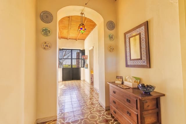 4 soverom Hus til salgs i Huelva by - € 350 000 (Ref: 9987525)