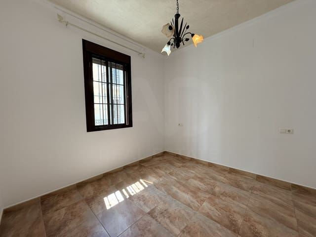 4 soverom Hus til salgs i Huelva by - € 199 000 (Ref: 9987526)