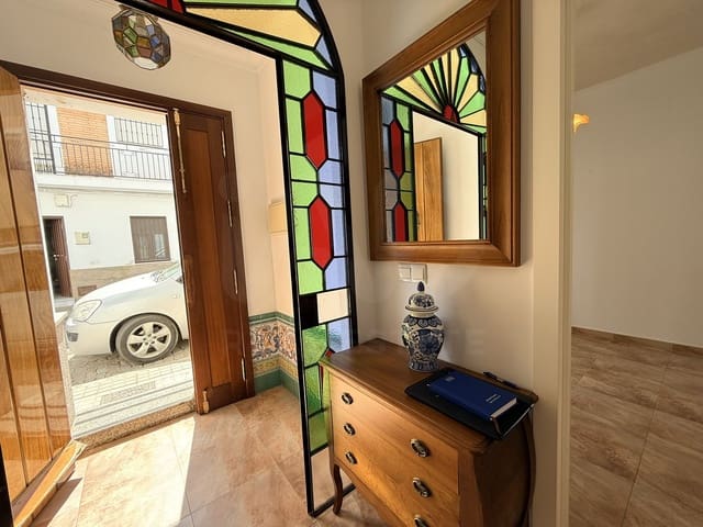 4 soverom Hus til salgs i Huelva by - € 199 000 (Ref: 9987526)