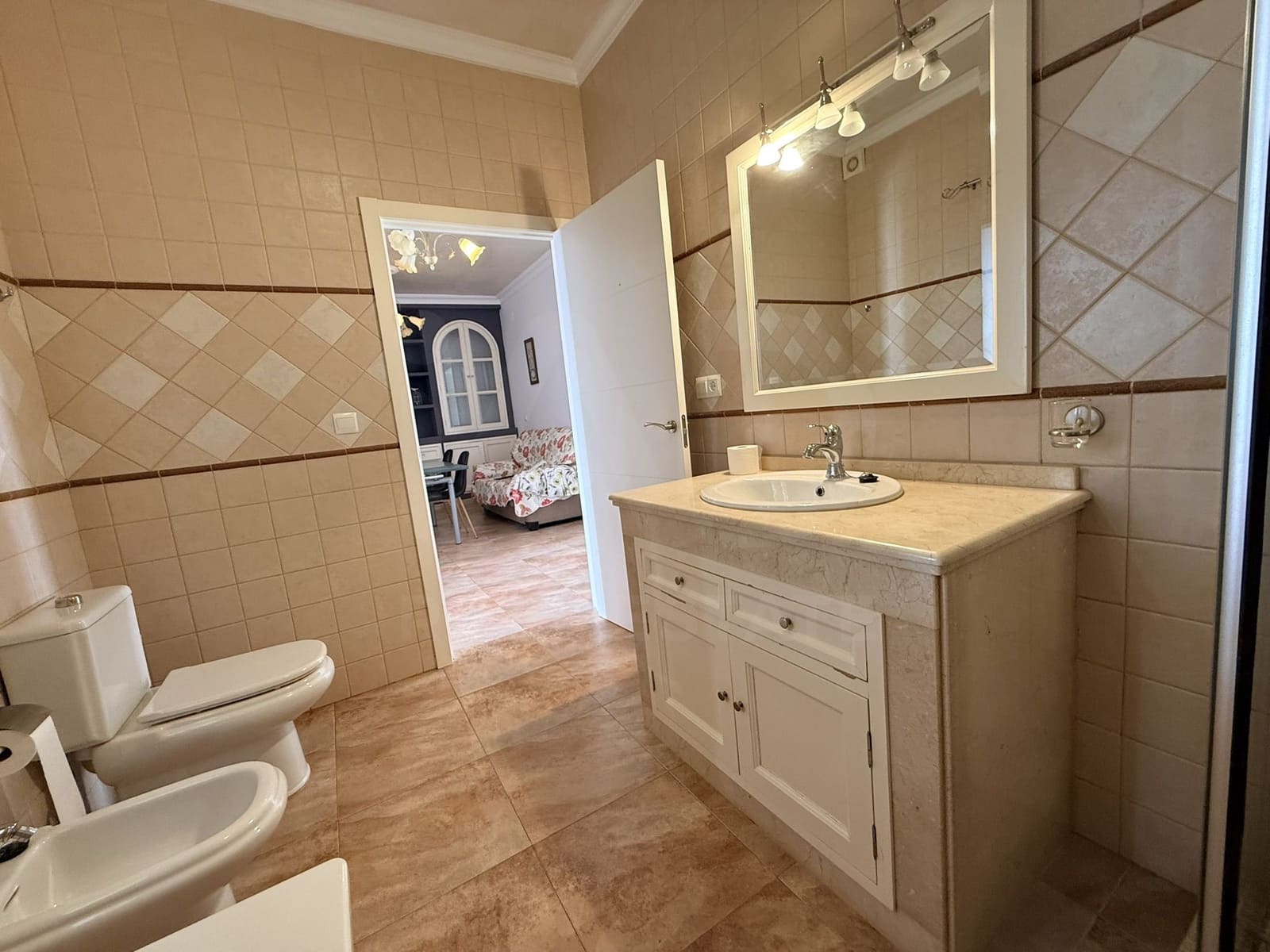 4 soveværelse Byhus til salg i Huelva by - € 199.000 (Ref: 9987526)