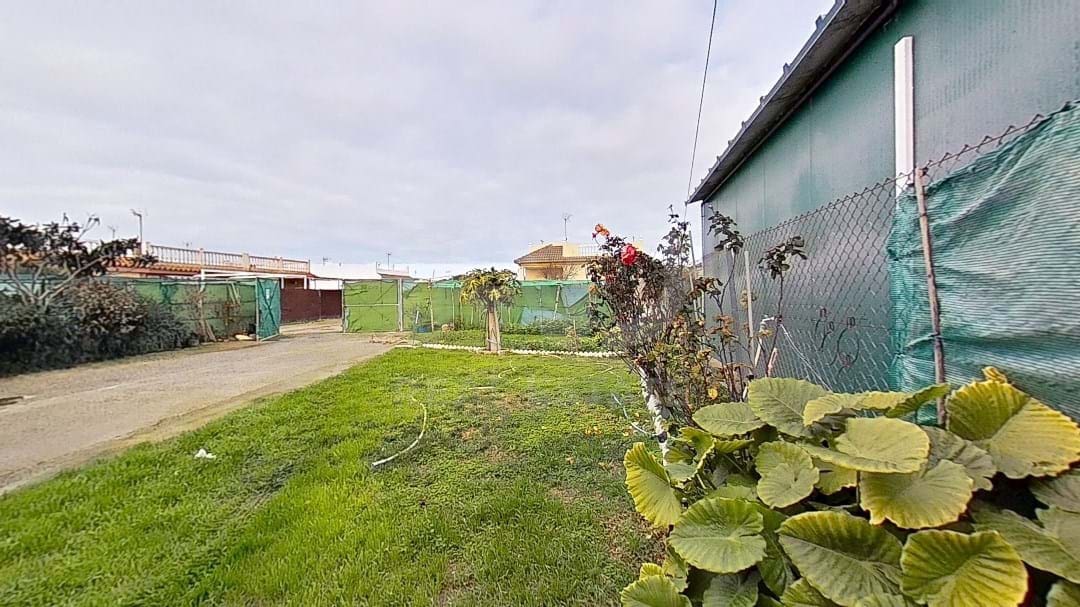 Grond te koop in Cadiz stad - € 130.000 (Ref: 9987527)