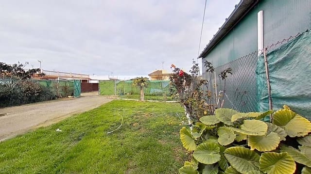 Grunde uden byggetilladelser til salg i Cádiz by - € 130.000 (Ref: 9987527)