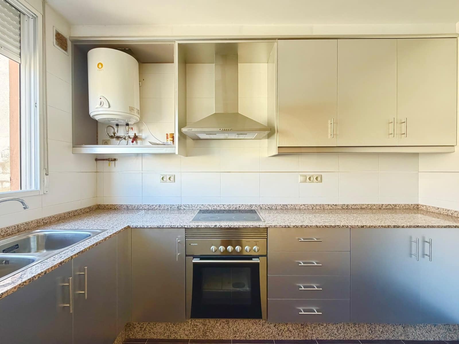 4 bedroom Terraced Villa for sale in Castello de Rugat - € 143,000 (Ref: 9987530)
