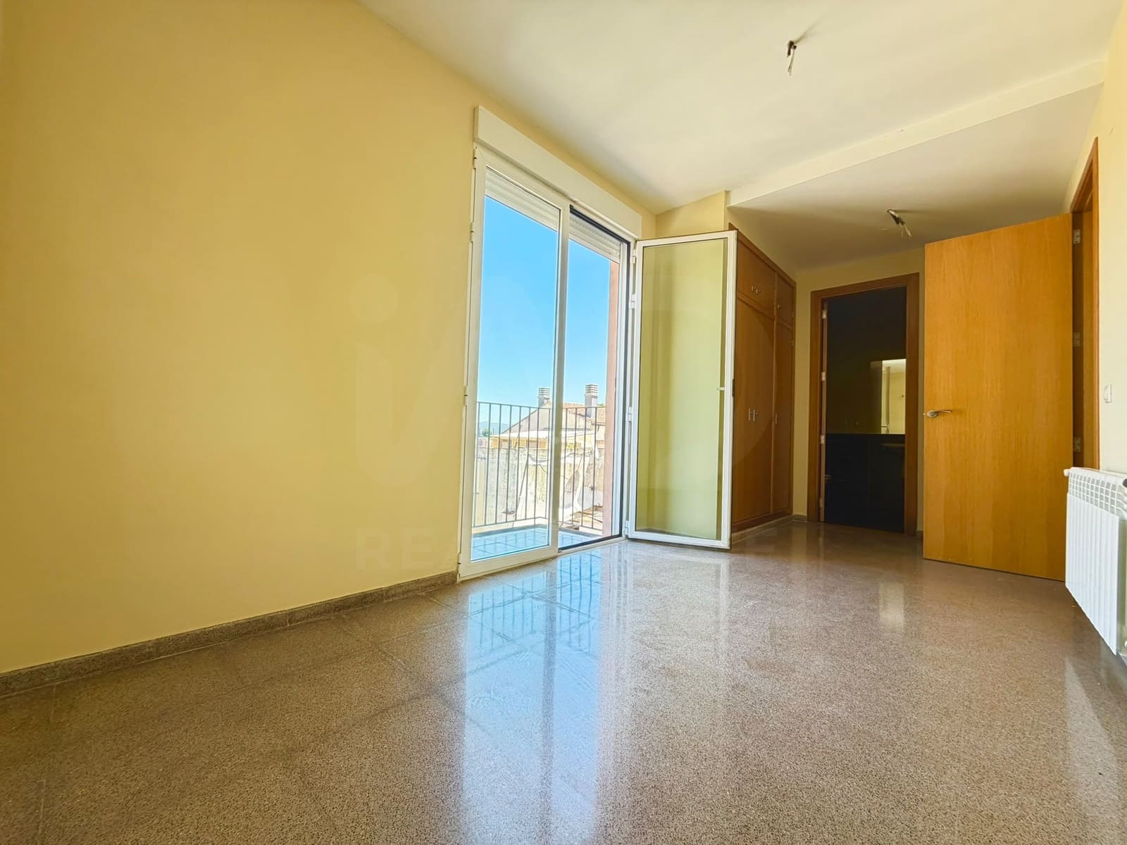4 bedroom Terraced Villa for sale in Castello de Rugat - € 143,000 (Ref: 9987530)