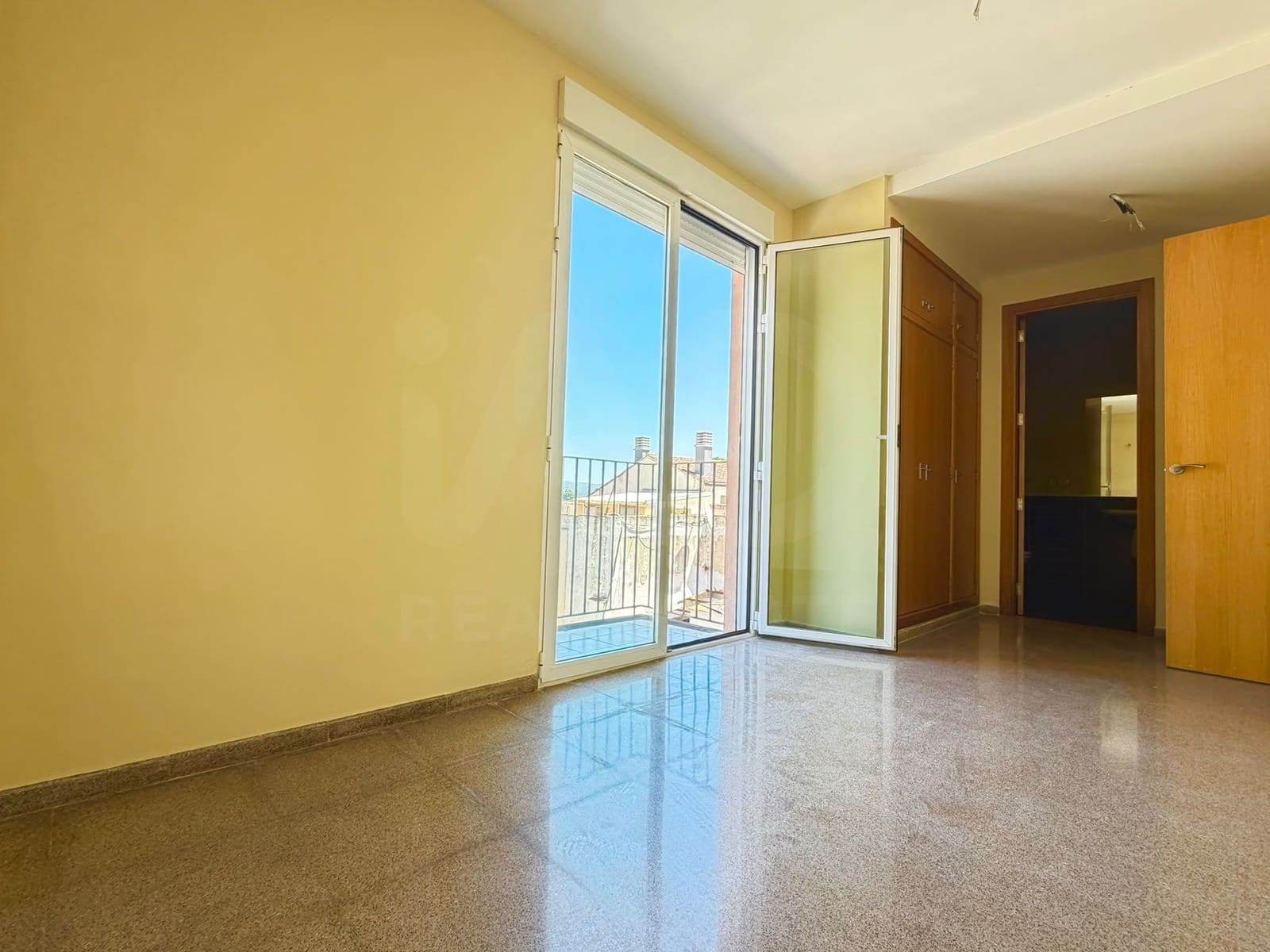 4 bedroom Terraced Villa for sale in Castello de Rugat - € 143,000 (Ref: 9987530)
