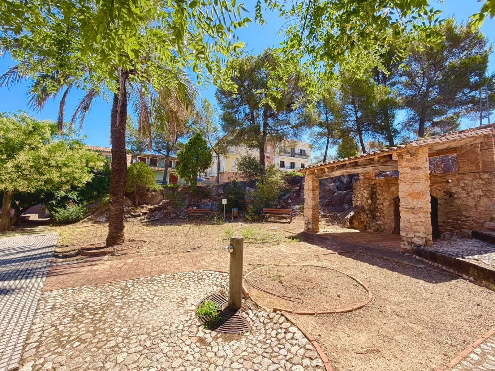 4 bedroom Terraced Villa for sale in Castello de Rugat - € 143,000 (Ref: 9987530)