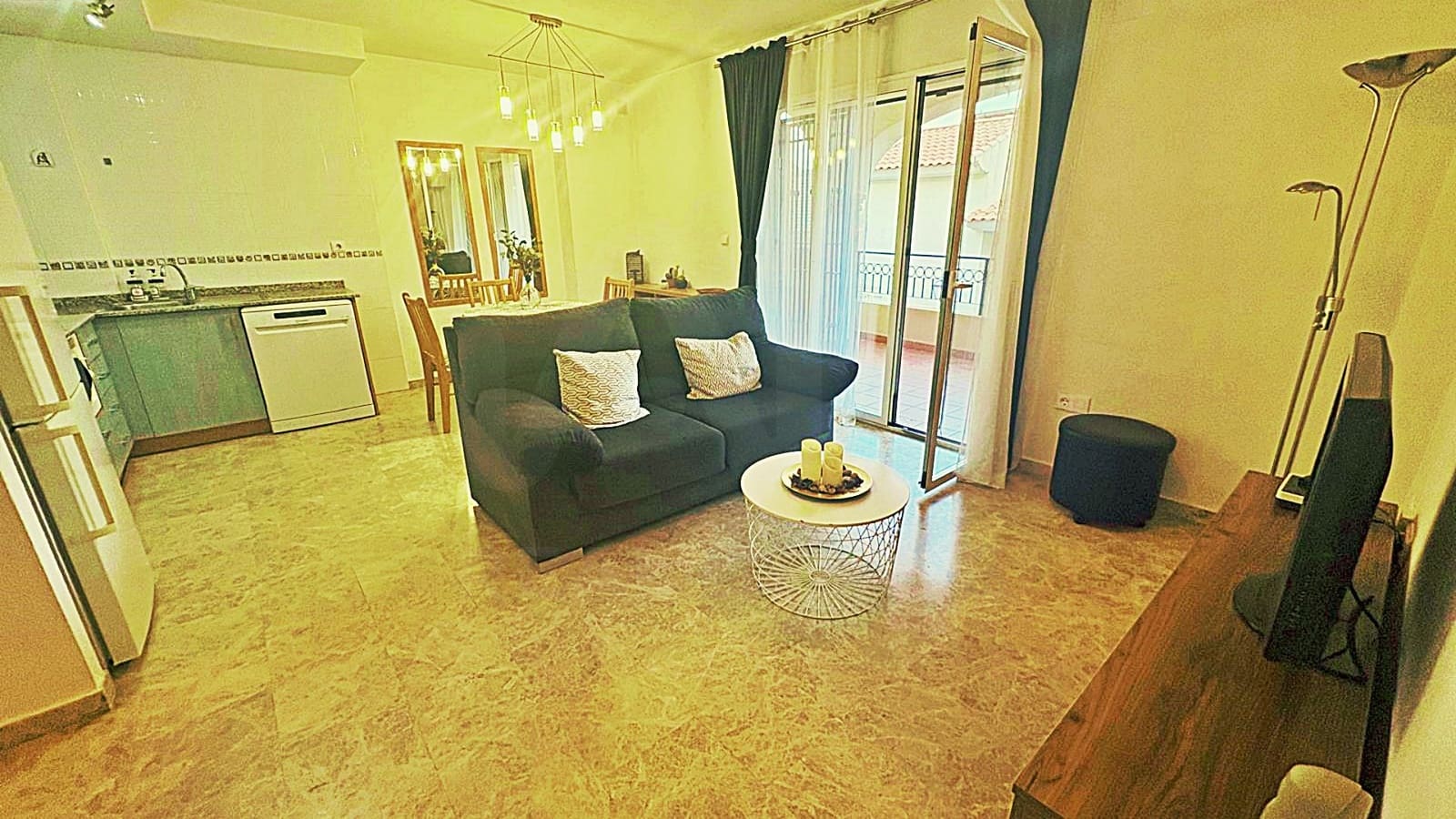 3 sovrum Radhus till salu i Alicante stad med garage - 305 000 € (Ref: 9987532)