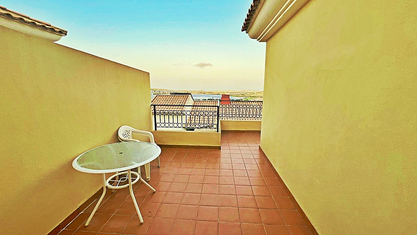 3 bedroom Terraced Villa for sale in Muchamiel / Mutxamel with garage - € 305,000 (Ref: 9987532)