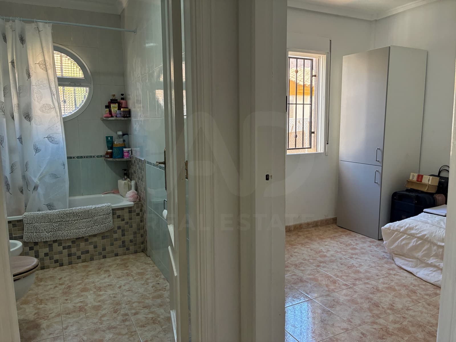 2 makuuhuone Omakotitalo myytävänä paikassa Alicante kaupunki mukana uima-altaan - 199 000 € (Ref: 9987533)