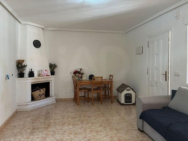 2 soveværelse Byhus til salg i Playa Flamenca, Orihuela med swimmingpool - € 199.000 (Ref: 9987533)