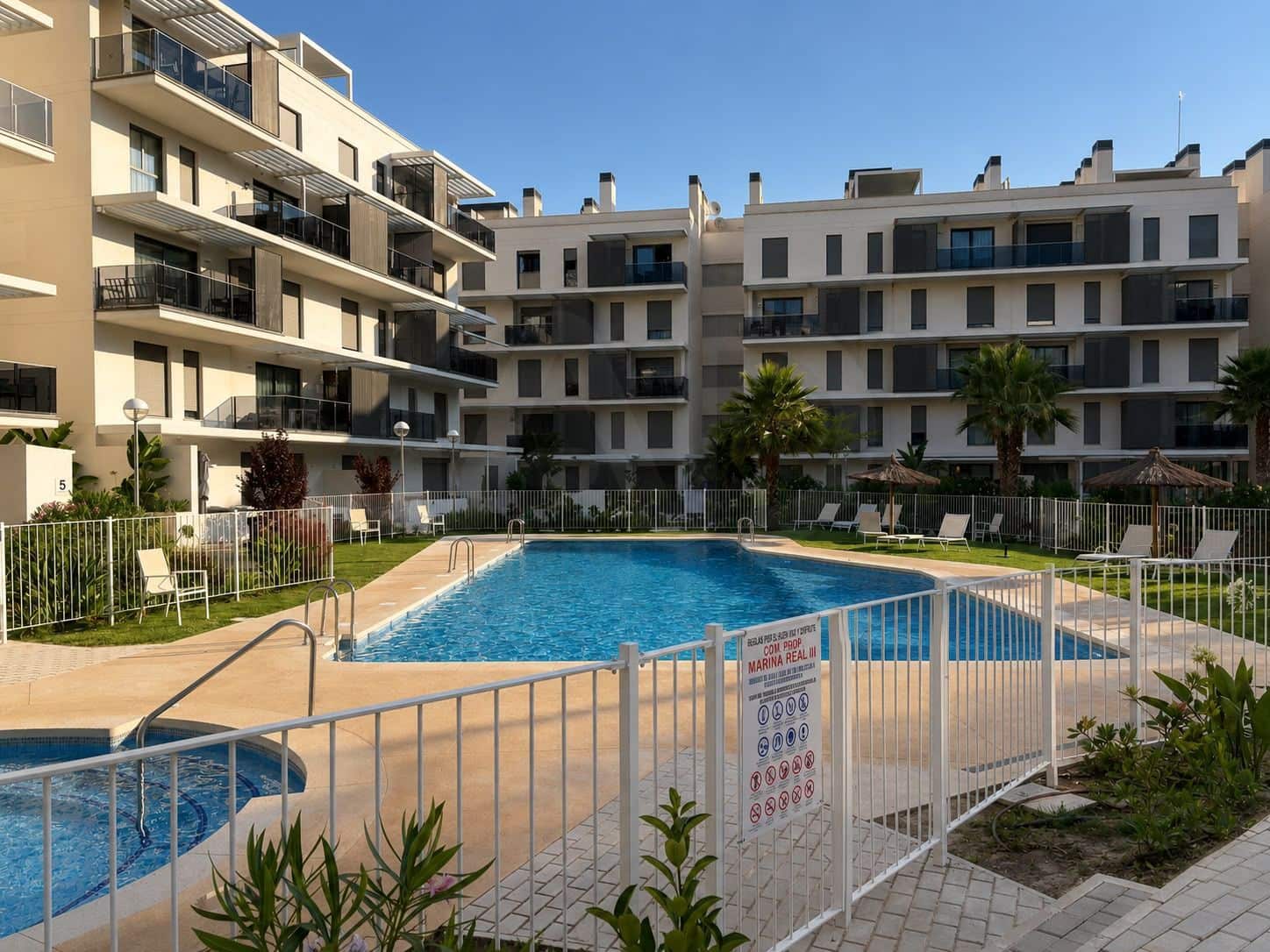 2 soveværelse Lejlighed til salg i Denia med swimmingpool garage - € 383.000 (Ref: 9987535)