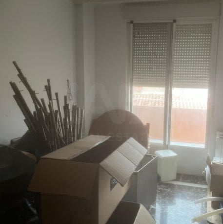 Kaupallinen myytävänä paikassa Pozuelo - 375 000 € (Ref: 9987536)